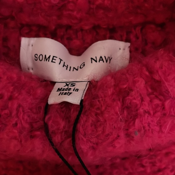 NWT Something Navy Fuchsia Roll Neck Sweater in size XS - Picture 6 of 8